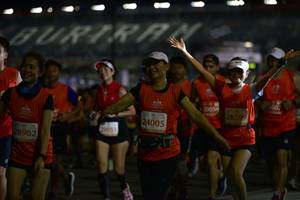 BIB: 20056, 28599, 24005, 29051, 128902
                            <button type="button" onclick="openModal(10877006)" class="btn btn-primary btn-sm float-right btn-popup" data-toggle="modal" data-target=".modal-high-quality">
                        <i class="fas fa-shopping-cart"></i> Add to Cart
                    </button>
                                            <button type="button" onclick="isThisMe(10877006, true)" class="btn btn-success btn-sm float-right btn-popup btn-isme hidden" data-toggle="tooltip" data-placement="bottom" title="นี่คือรูปของคุณใช่ไหม คลิกที่นี่เพื่อเอาเข้าอัลบั้ม">
                        <i class="fas fa-plus"></i> Add to album
                    </button>
                    <button type="button" onclick="isThisMe(10877006, false)" class="btn btn-warning btn-sm float-right btn-popup btn-isnotme hidden">
                        <i class="fas fa-ban"></i> Remove from album
                    </button>